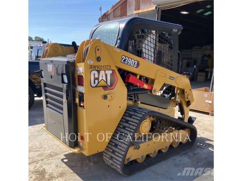 CAT 239D3 لوادر زحافة
