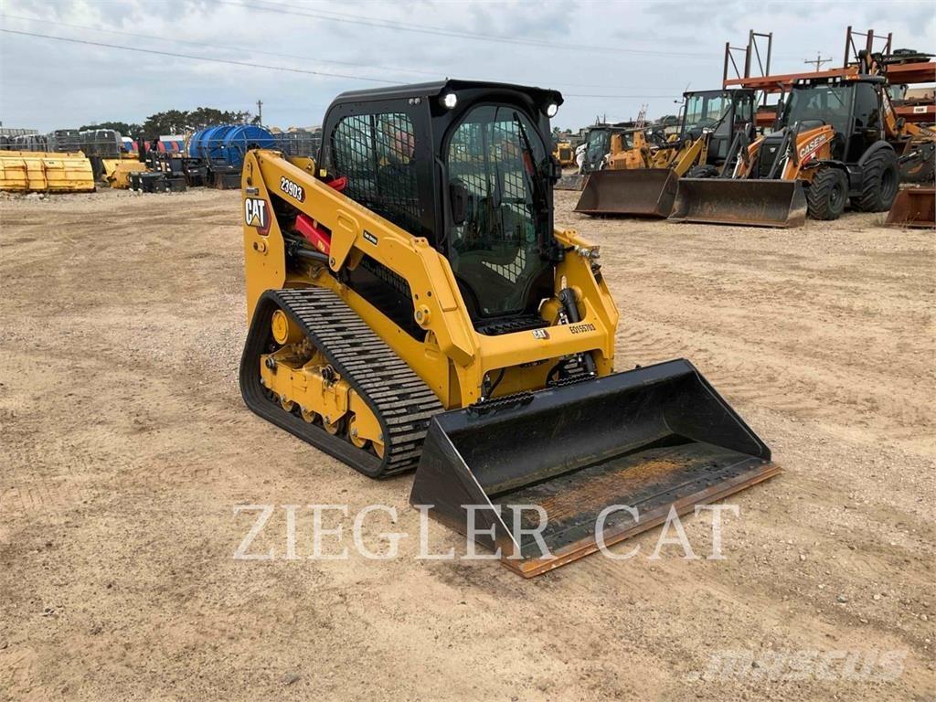 CAT 239D3 لوادر زحافة