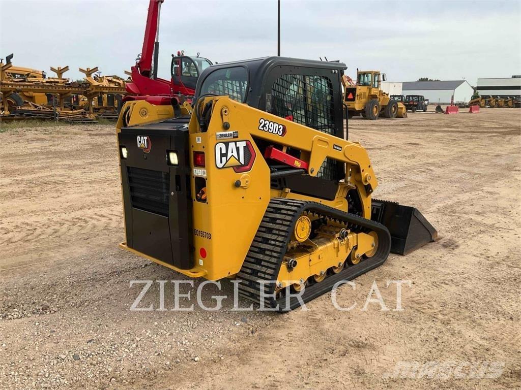 CAT 239D3 لوادر زحافة