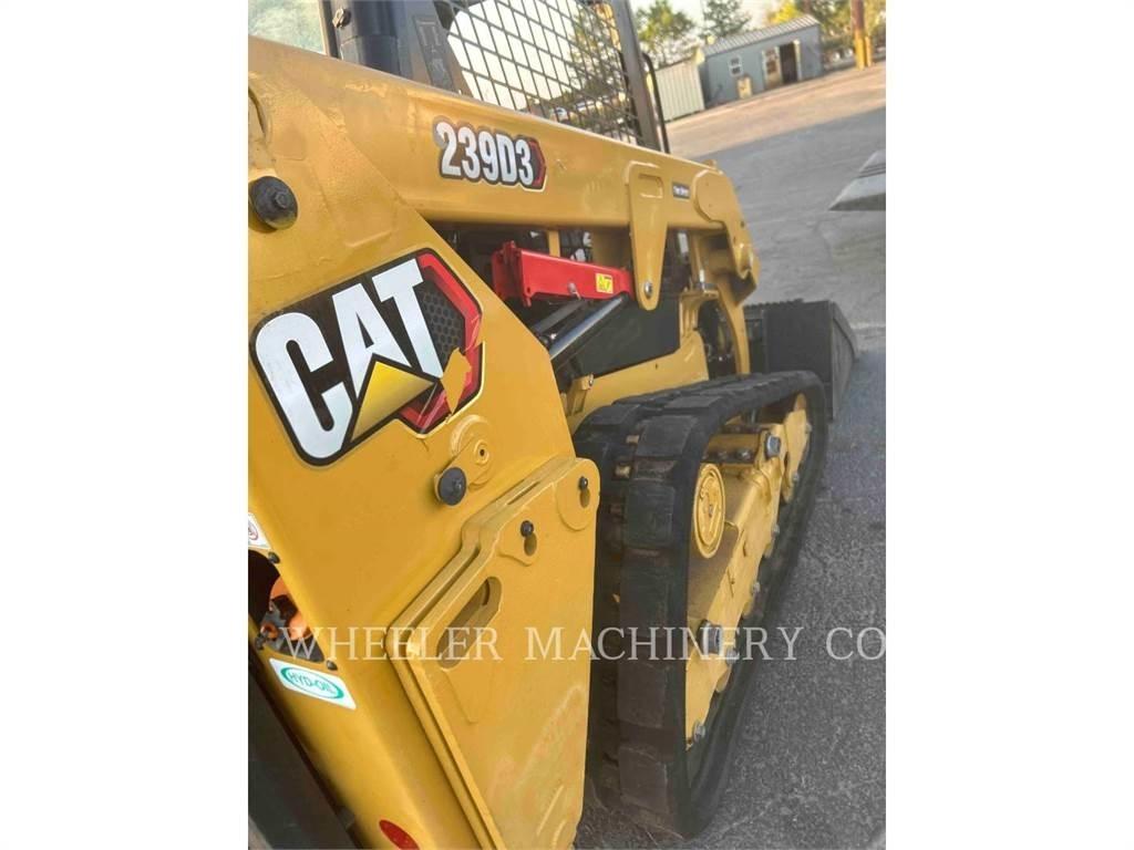 CAT 239D3 C1H2 لوادر زحافة
