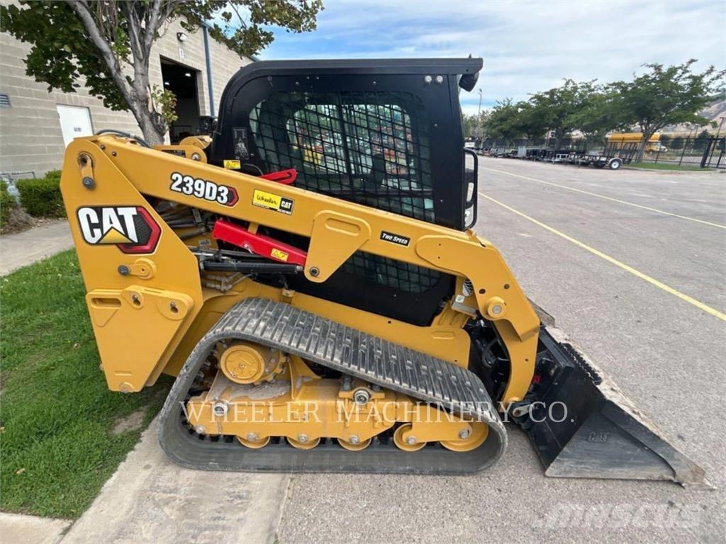 CAT 239D3 C3H2 لوادر زحافة