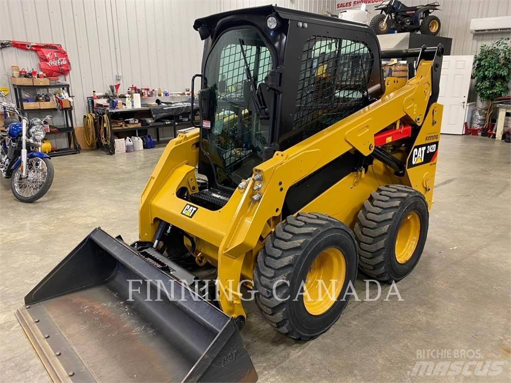 CAT 242D لوادر انزلاقية التوجيه