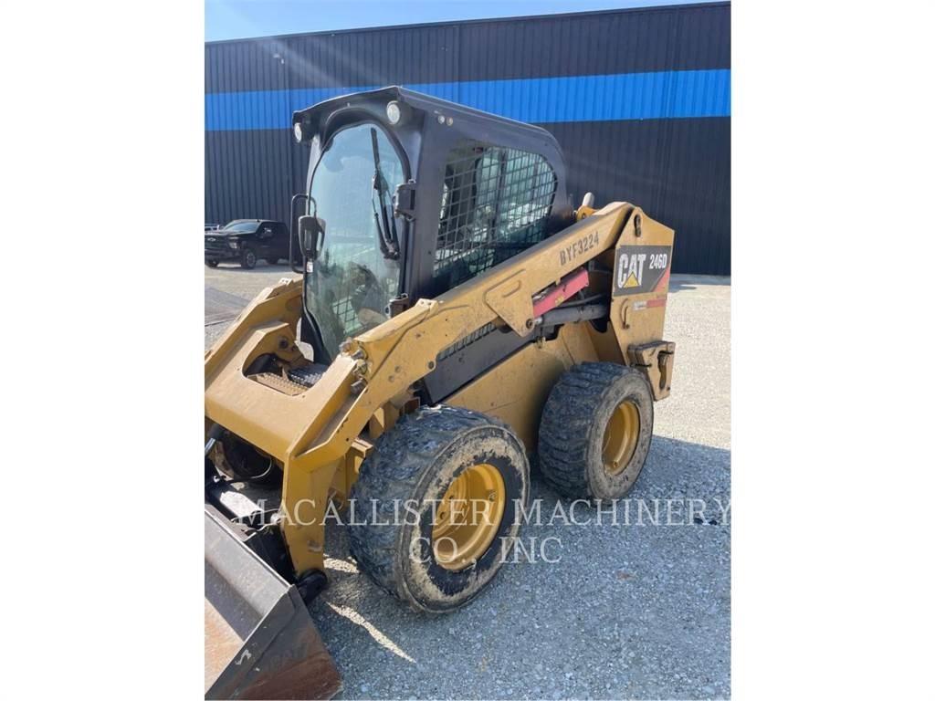 CAT 246D لوادر انزلاقية التوجيه