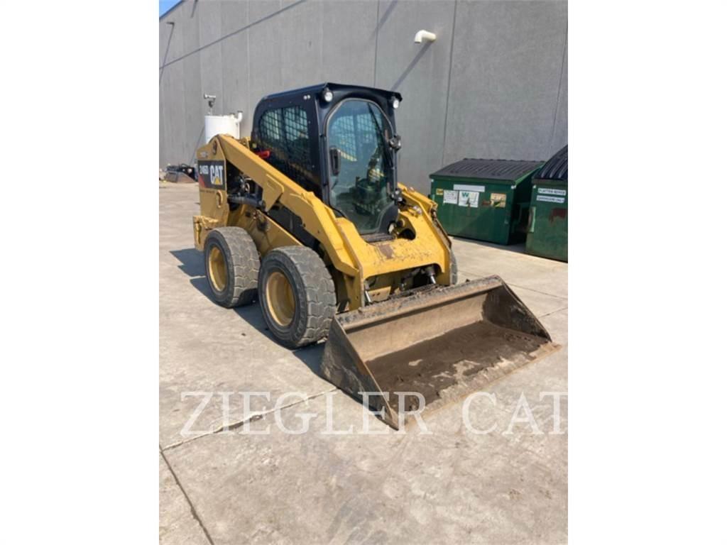 CAT 246D لوادر انزلاقية التوجيه