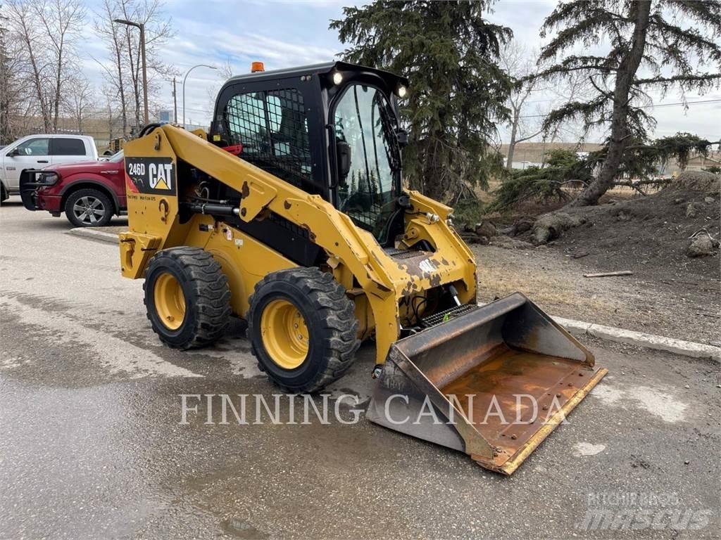 CAT 246D لوادر انزلاقية التوجيه