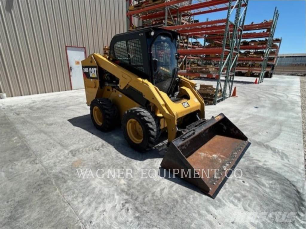 CAT 246D لوادر انزلاقية التوجيه