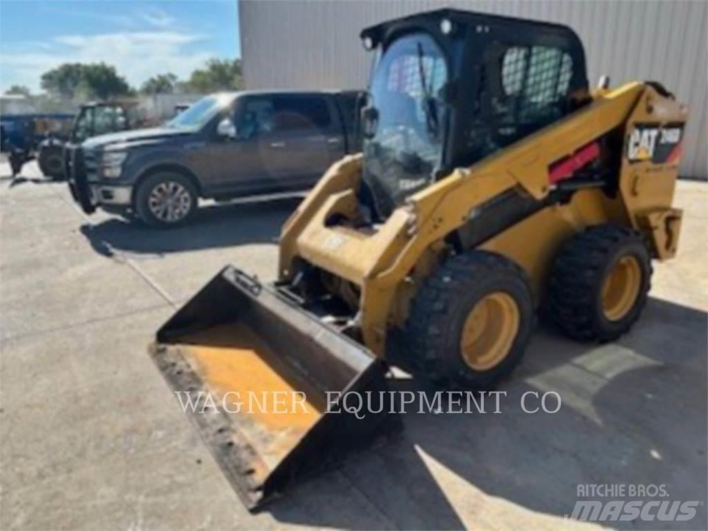 CAT 246D لوادر انزلاقية التوجيه