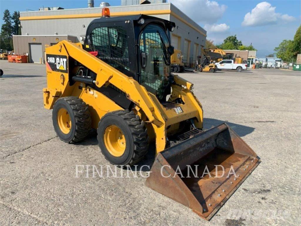 CAT 246D لوادر انزلاقية التوجيه