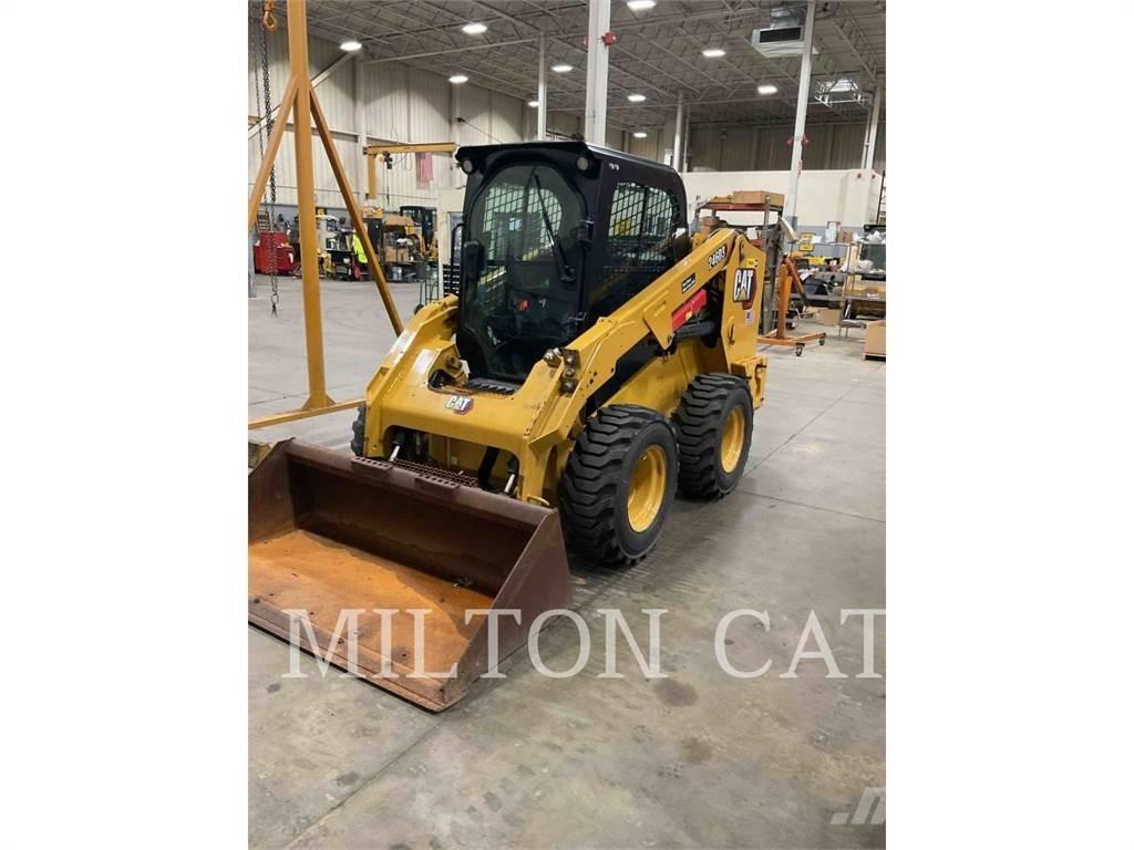 CAT 246D 3 لوادر انزلاقية التوجيه
