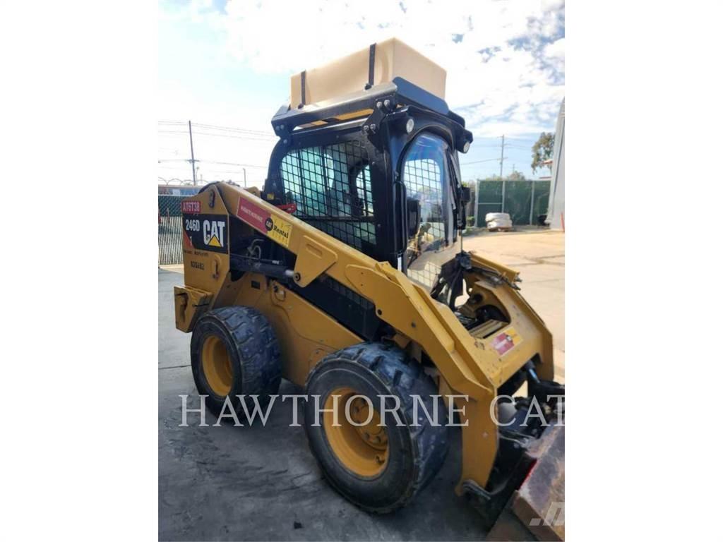 CAT 246D CBHF لوادر انزلاقية التوجيه
