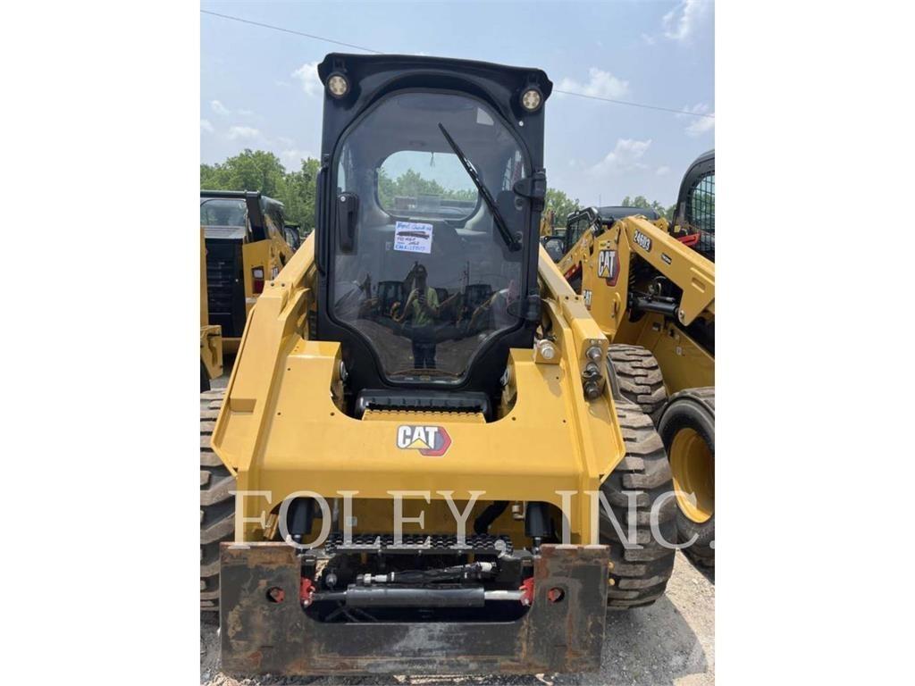 CAT 246D3 لوادر انزلاقية التوجيه