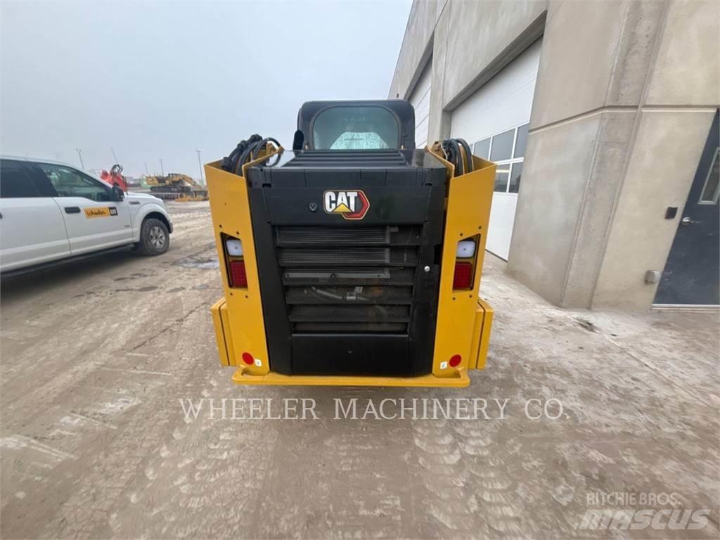 CAT 246D3 C3H2 لوادر انزلاقية التوجيه