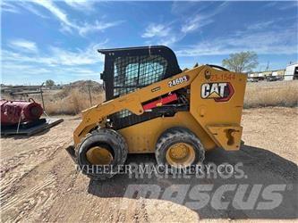 CAT 246D3 C3H2 لوادر انزلاقية التوجيه