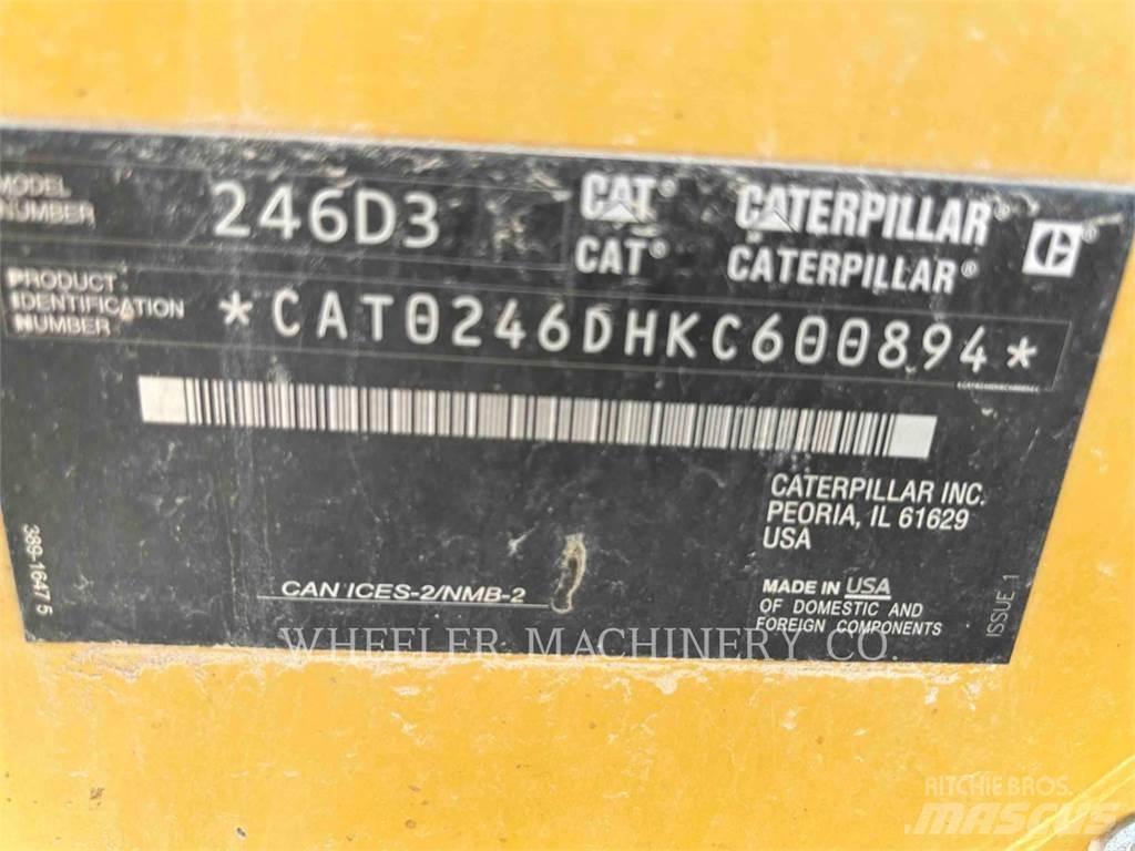CAT 246D3 C3H2 لوادر انزلاقية التوجيه