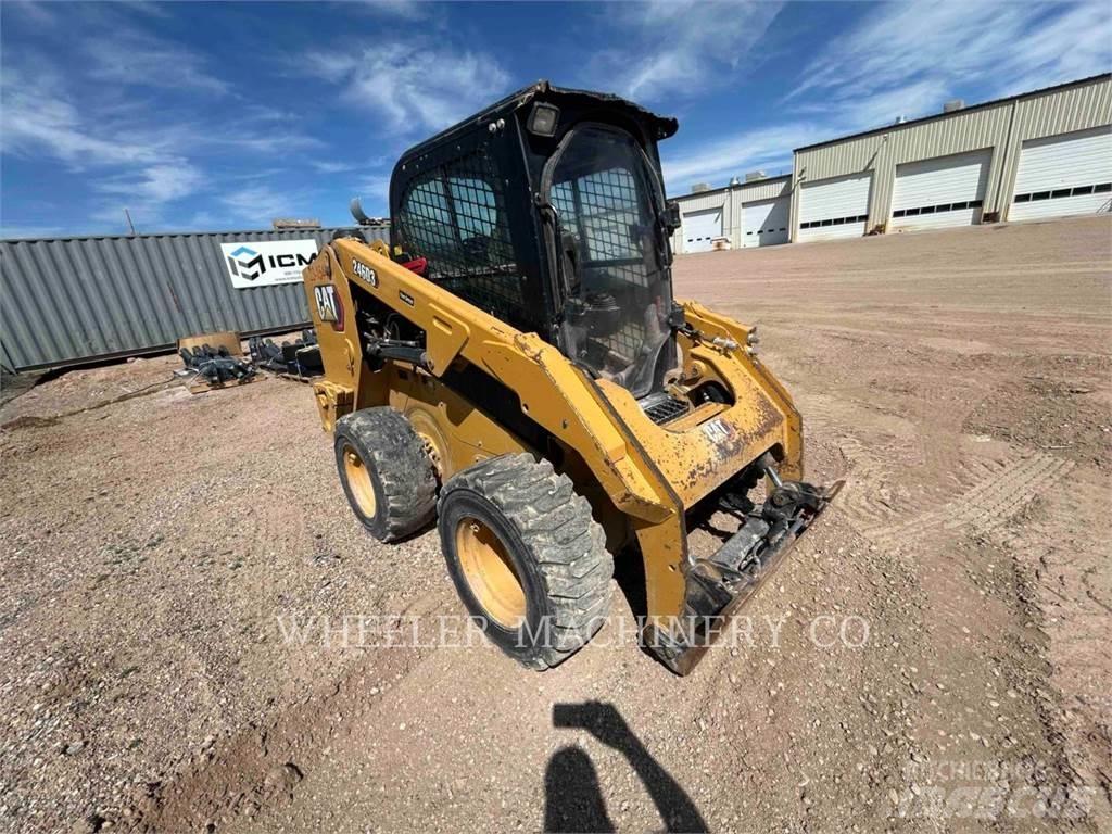 CAT 246D3 C3H2 لوادر انزلاقية التوجيه