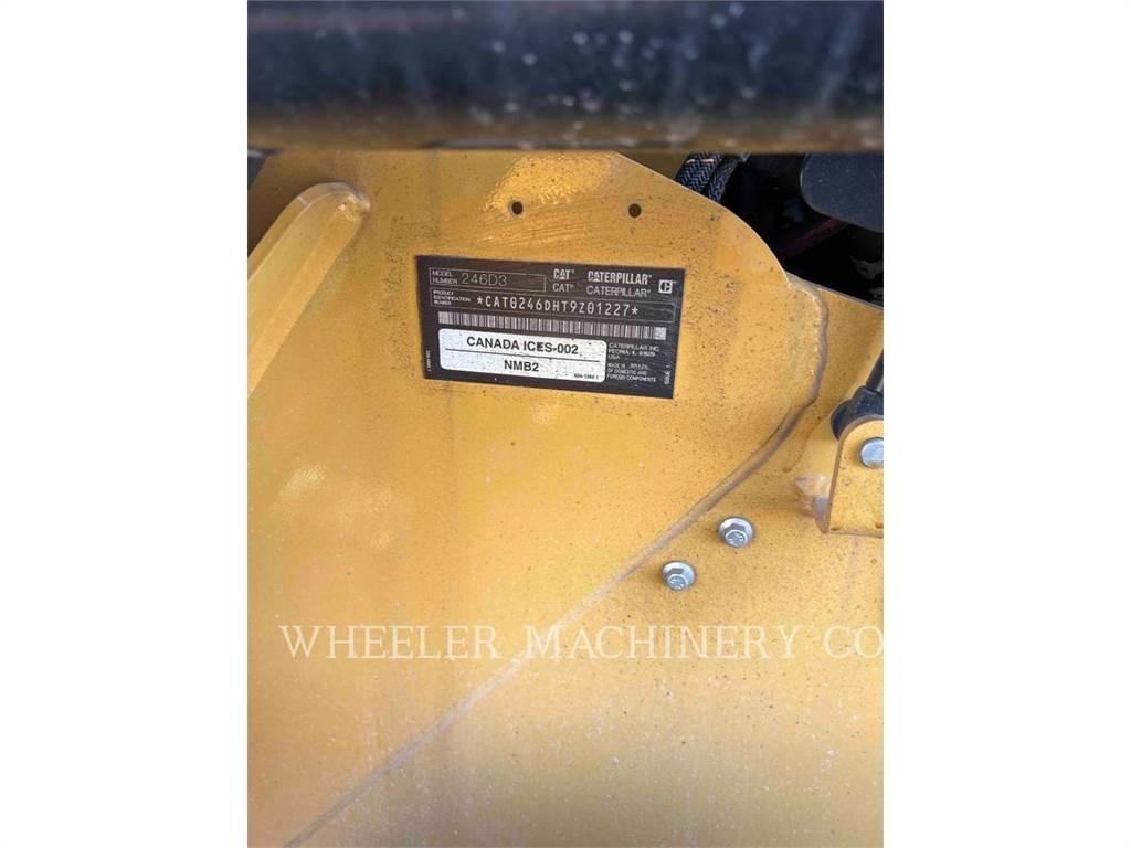 CAT 246D3 C3H2 لوادر انزلاقية التوجيه