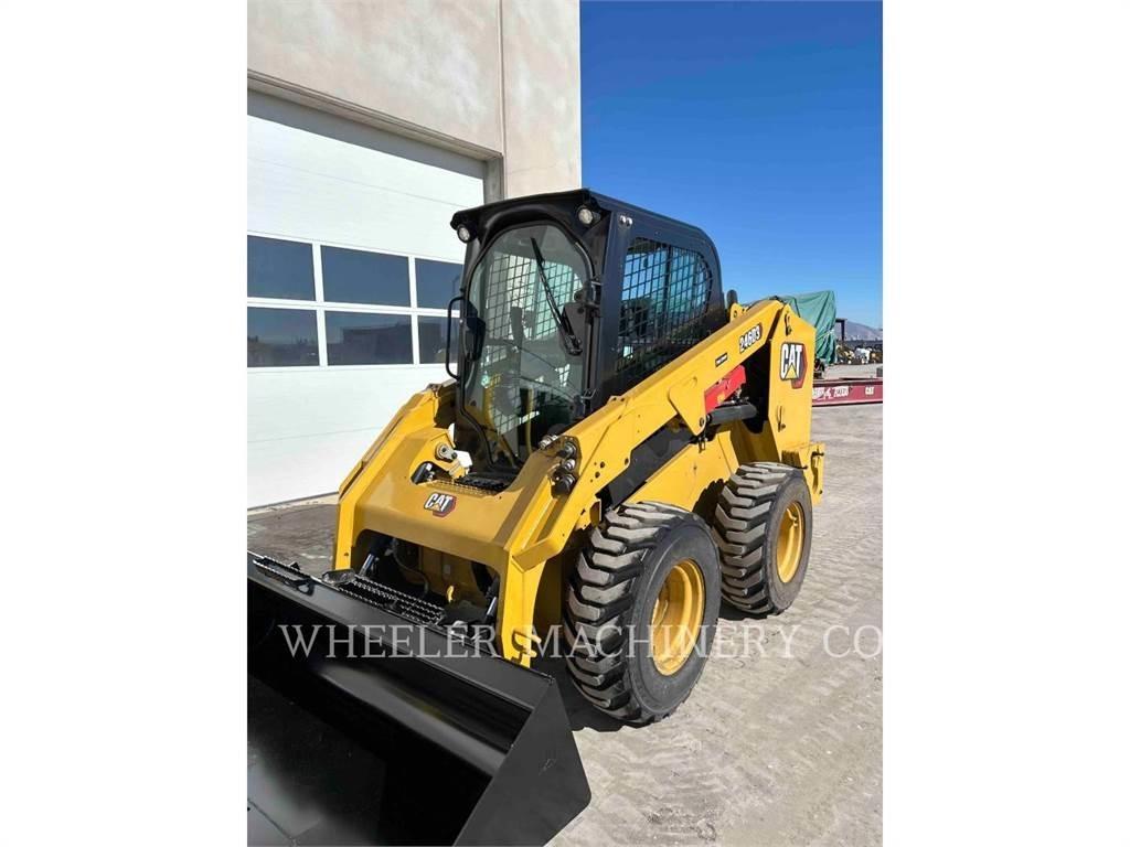 CAT 246D3 C3H2 لوادر انزلاقية التوجيه