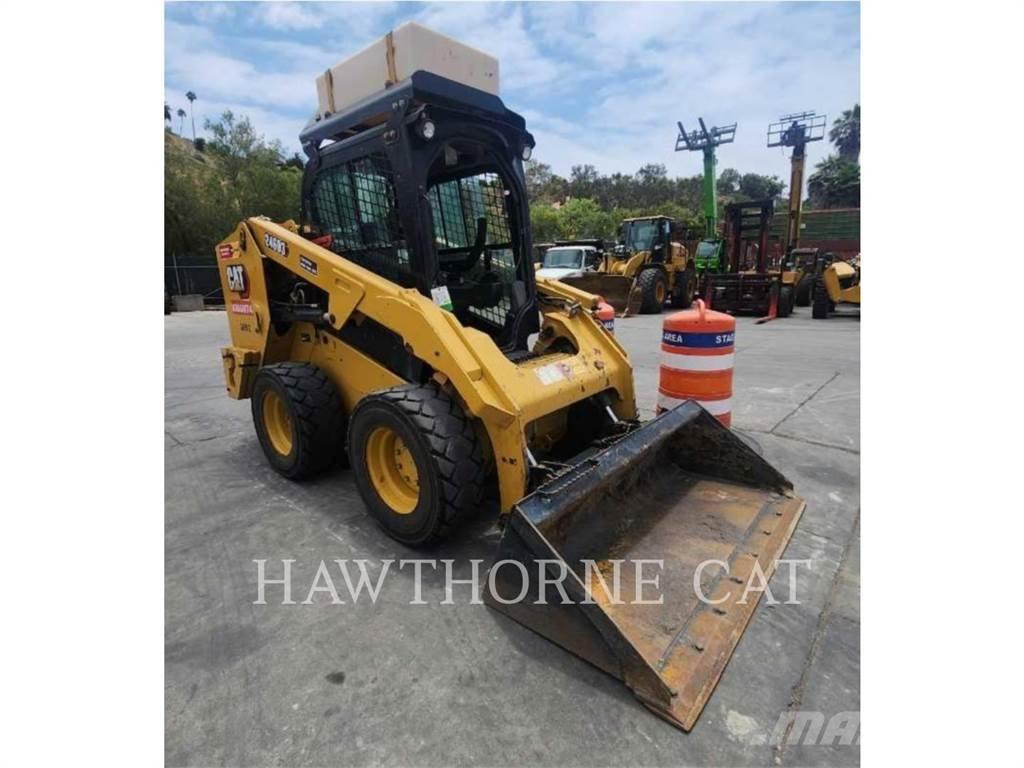 CAT 246D3H2O لوادر انزلاقية التوجيه