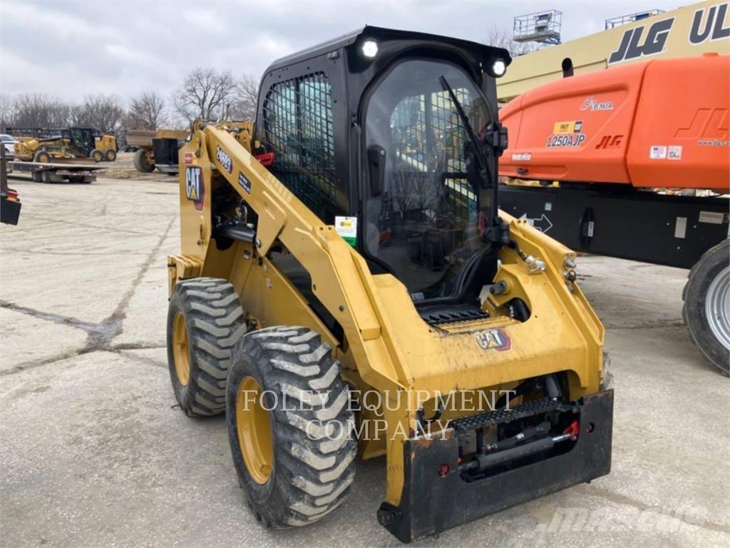 CAT 246D3XPS2C لوادر انزلاقية التوجيه