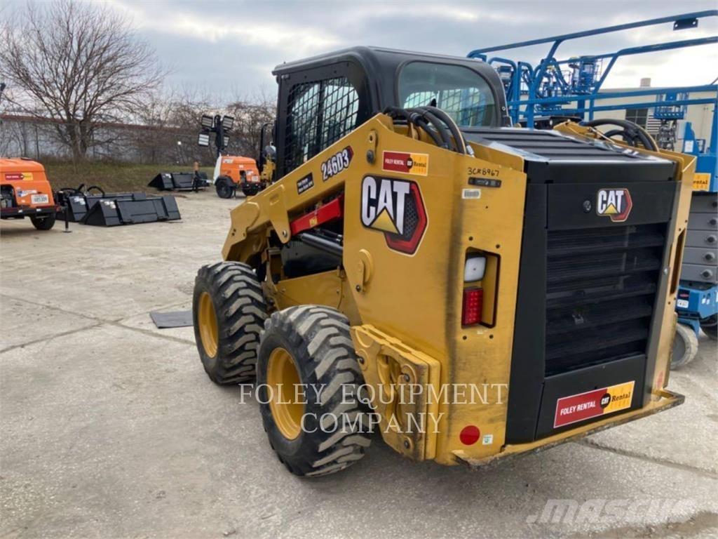 CAT 246D3XPS2C لوادر انزلاقية التوجيه