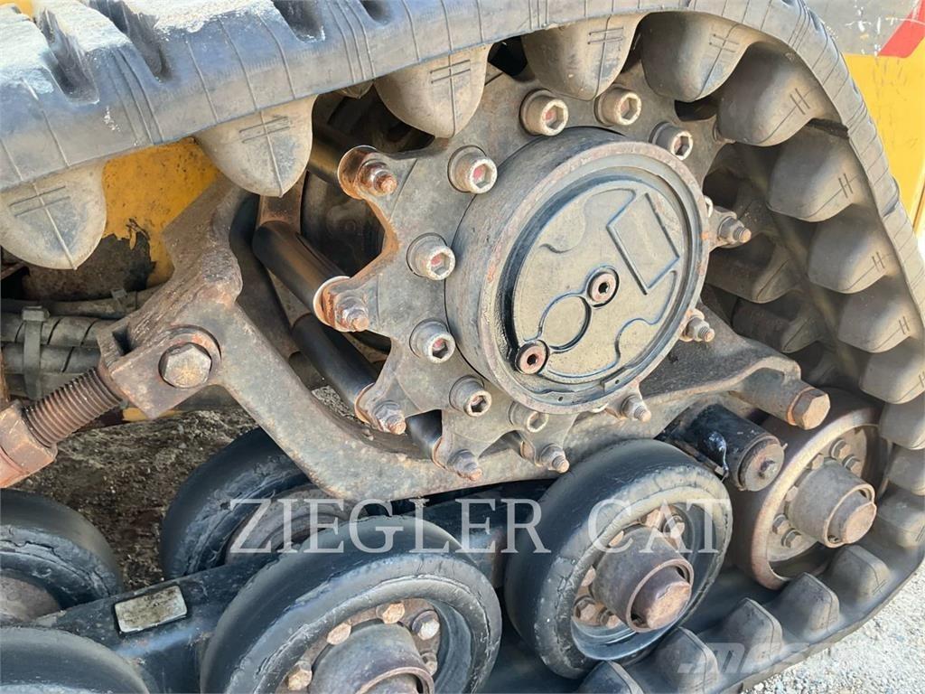 CAT 247B3 لوادر زحافة