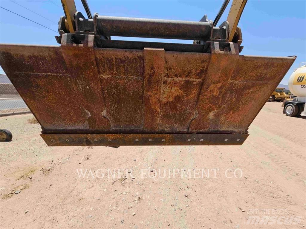 CAT 249D لوادر زحافة