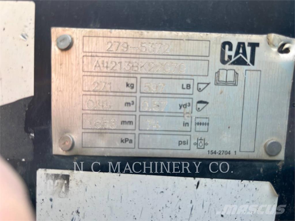 CAT 249D3 H2CB لوادر انزلاقية التوجيه