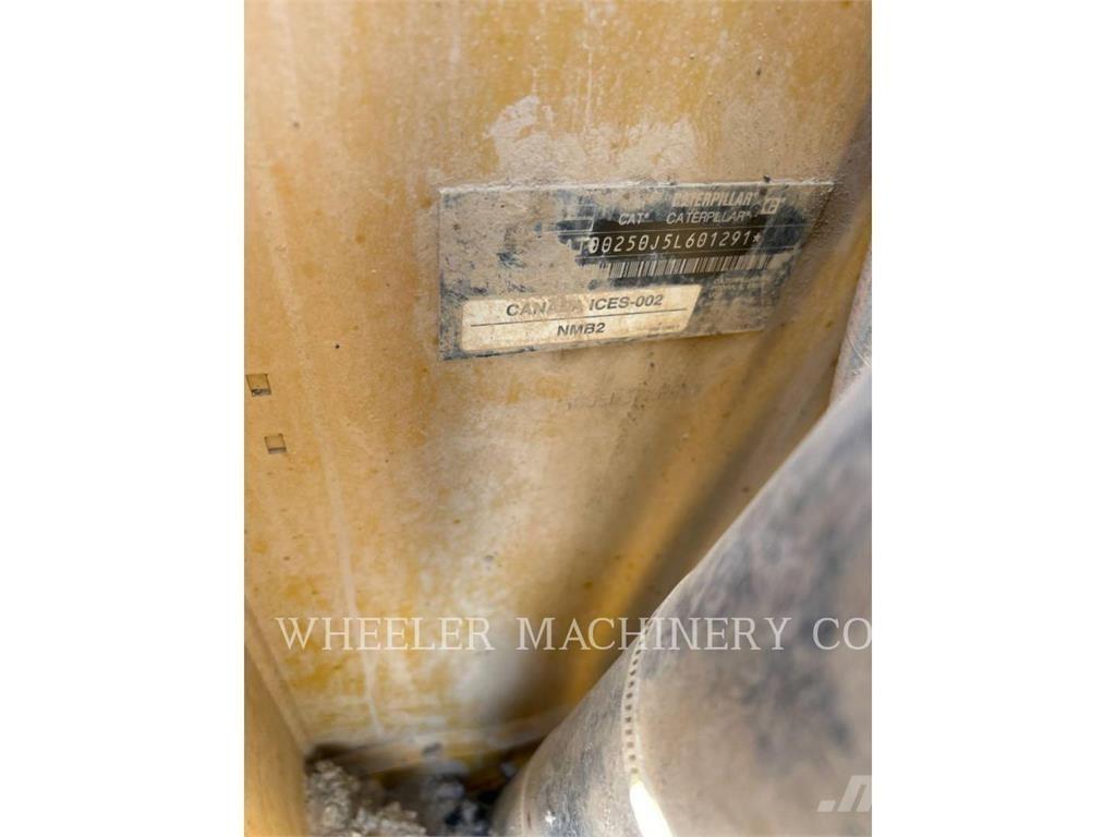 CAT 250 C3H2 لوادر انزلاقية التوجيه