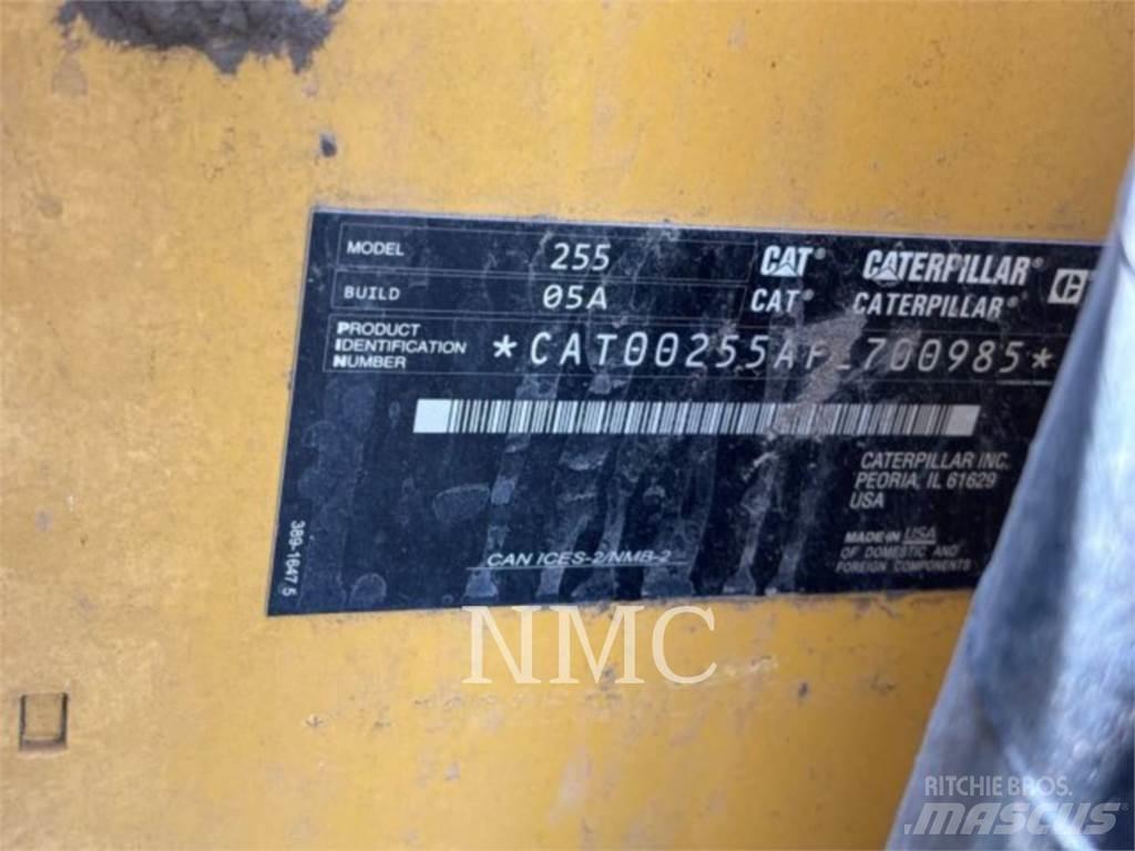 CAT 255-05 لوادر زحافة