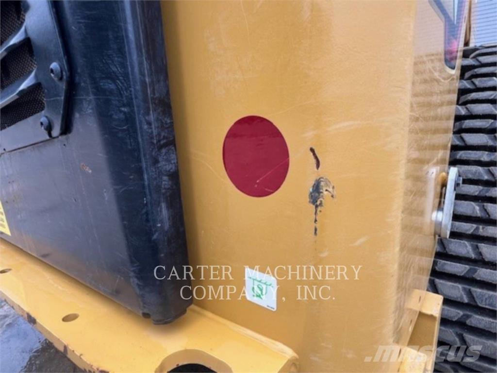 CAT 255-05 لوادر انزلاقية التوجيه