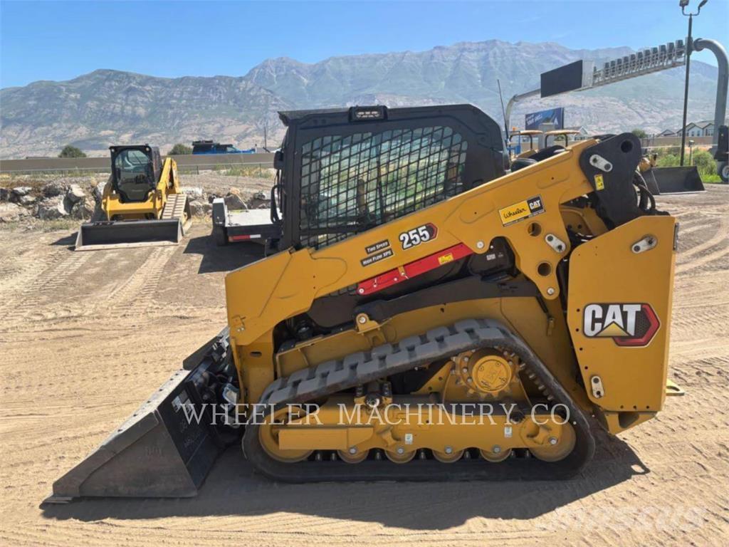 CAT 255 C3HF لوادر زحافة