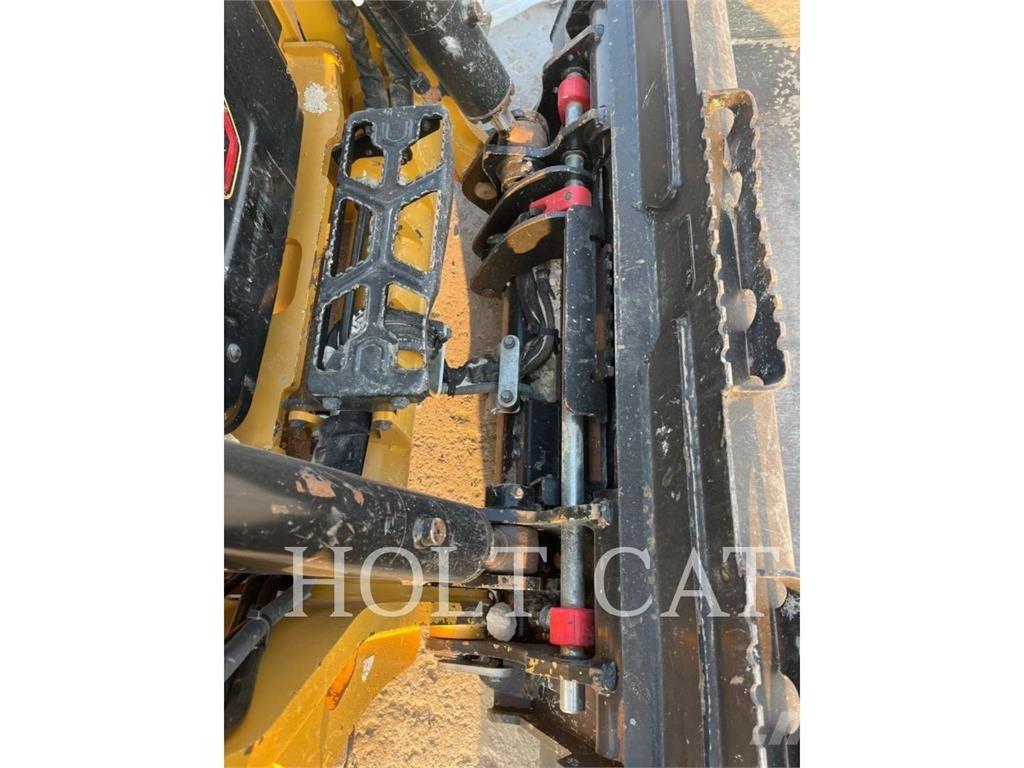 CAT 255 DEMO لوادر انزلاقية التوجيه