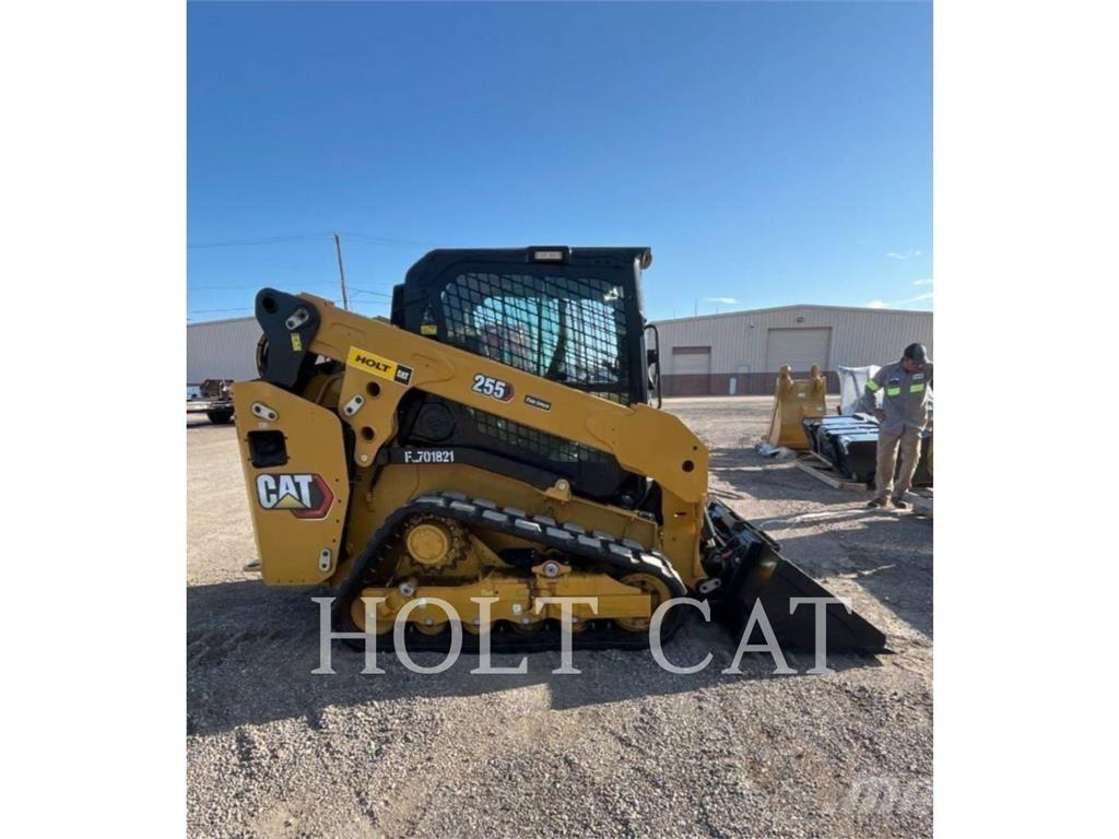 CAT 255 DEMO لوادر انزلاقية التوجيه