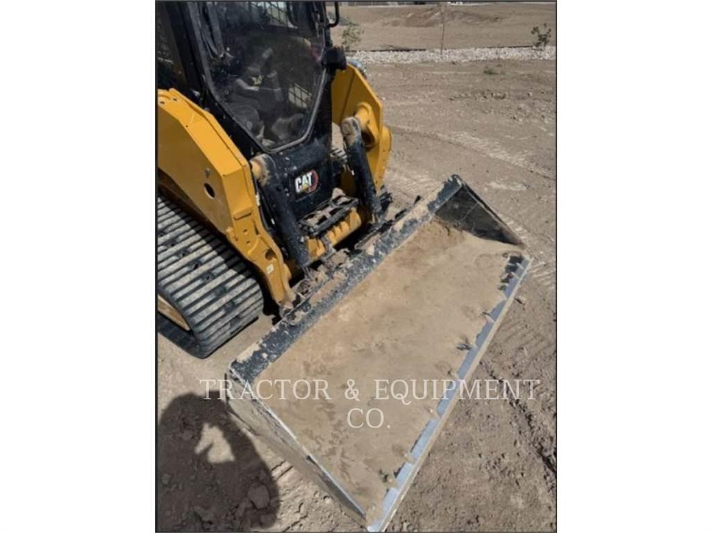 CAT 255 HP1CB لوادر انزلاقية التوجيه
