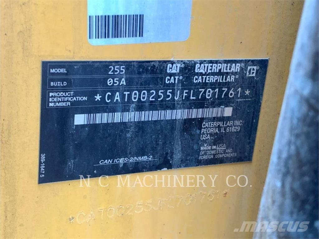 CAT 255 HP3CB لوادر انزلاقية التوجيه