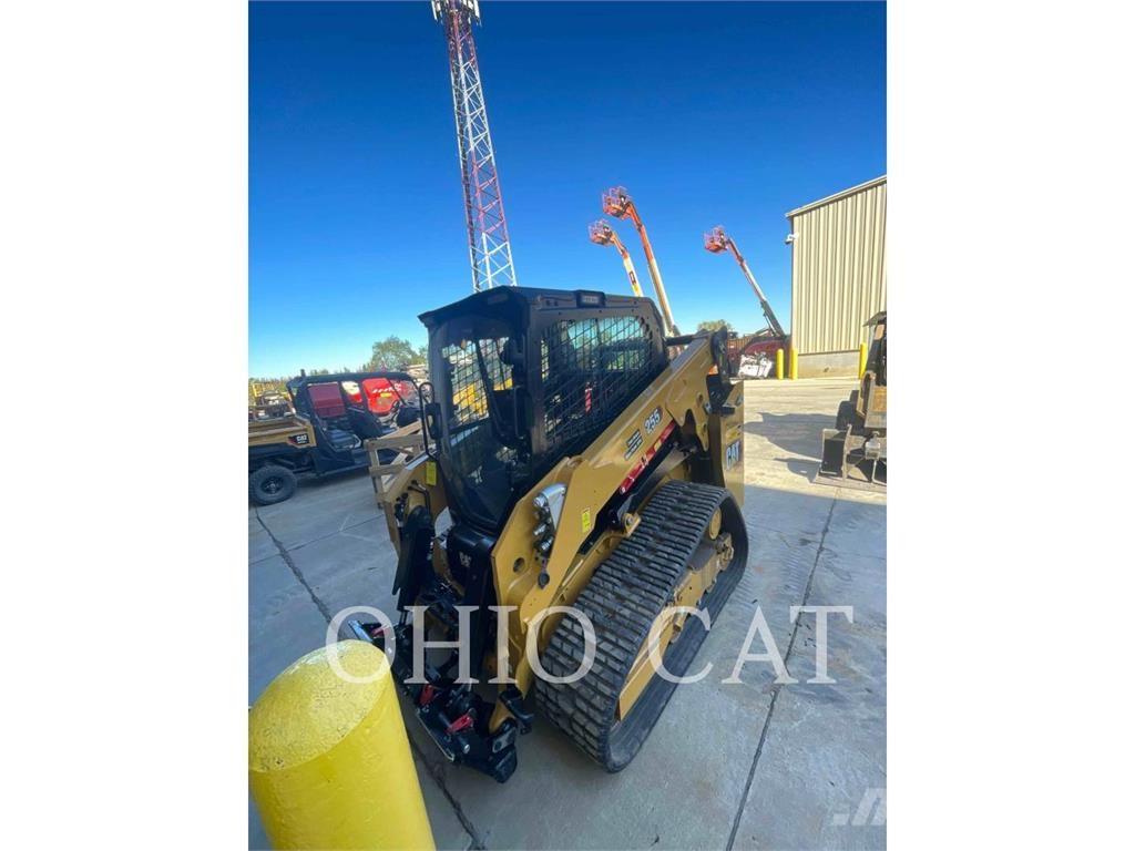 CAT 25505 لوادر انزلاقية التوجيه