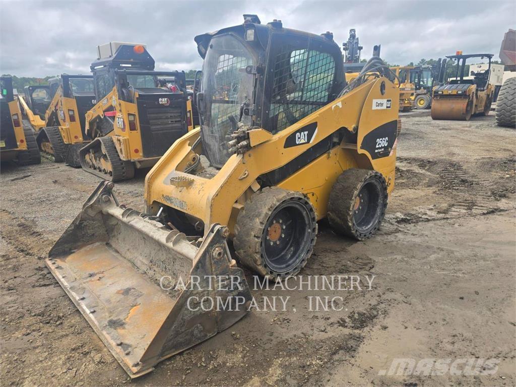 CAT 256C لوادر انزلاقية التوجيه
