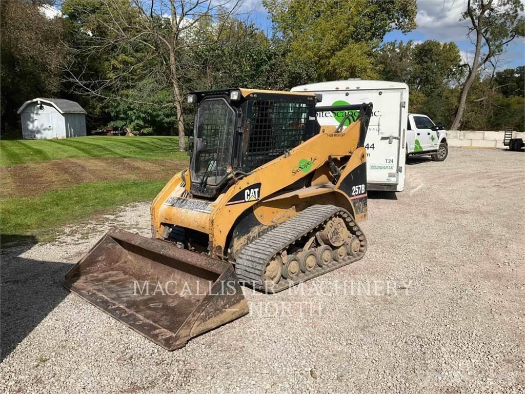 CAT 257B لوادر انزلاقية التوجيه