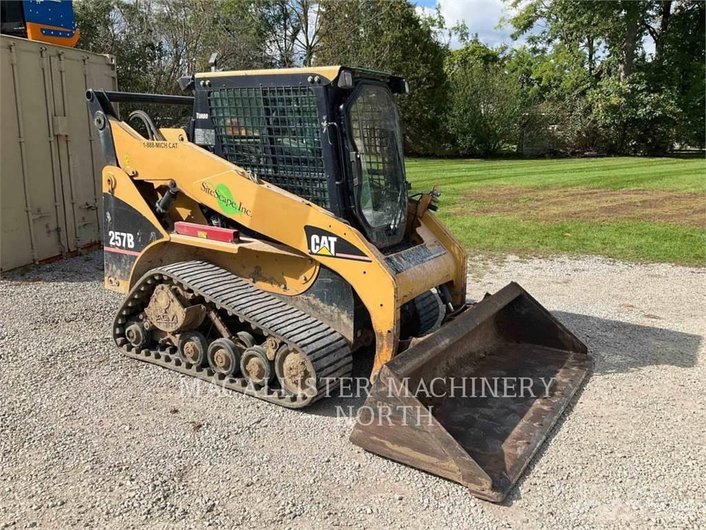 CAT 257B لوادر انزلاقية التوجيه