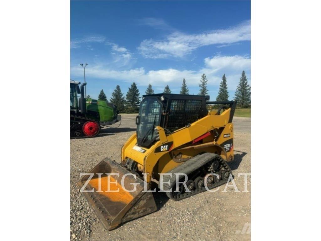 CAT 257B3 لوادر زحافة