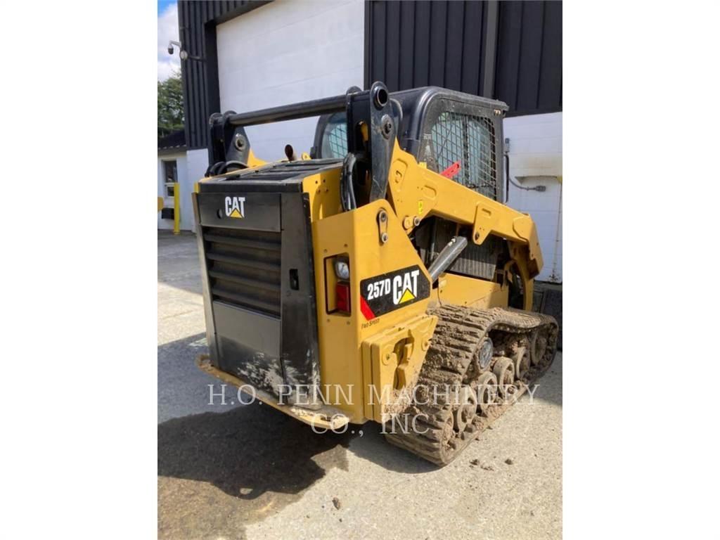 CAT 257D لوادر زحافة