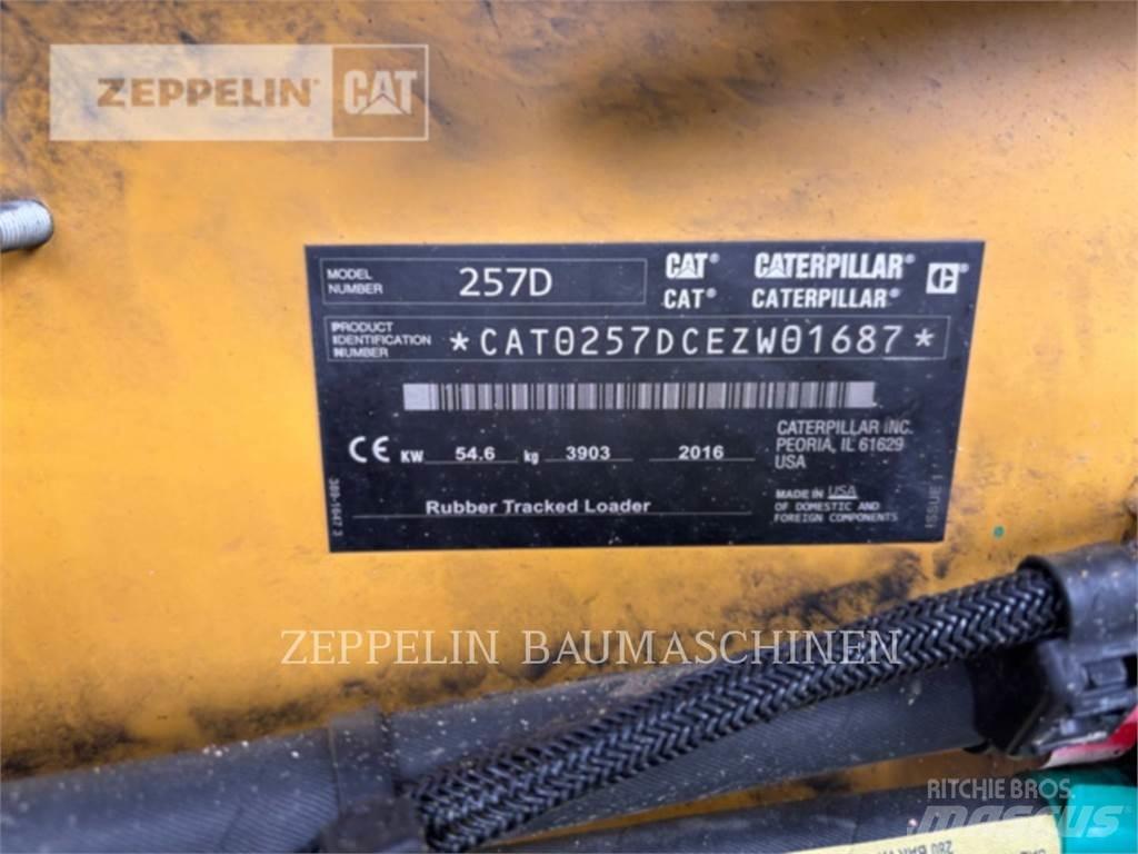 CAT 257D لوادر انزلاقية التوجيه