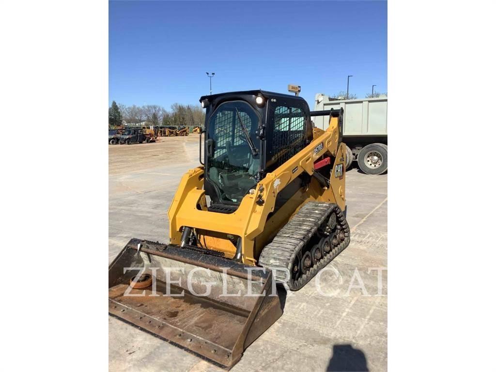 CAT 257D3 لوادر زحافة