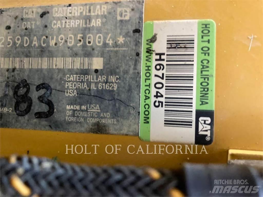 CAT 259 HF لوادر انزلاقية التوجيه