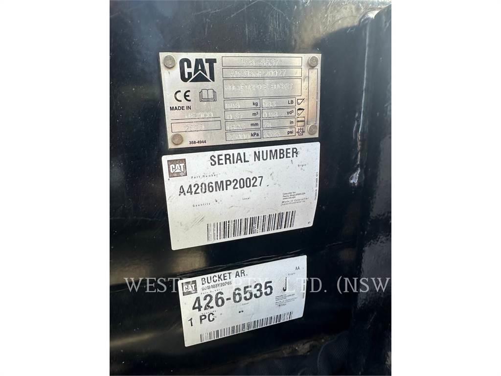 CAT 259D لوادر زحافة