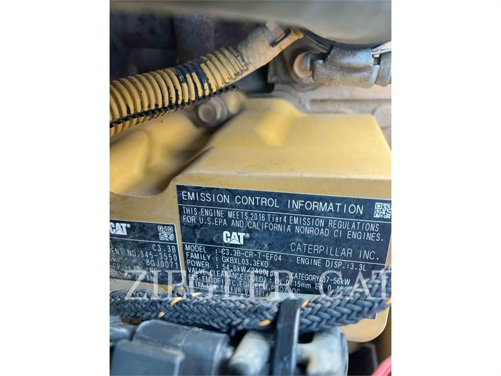 CAT 259D لوادر زحافة