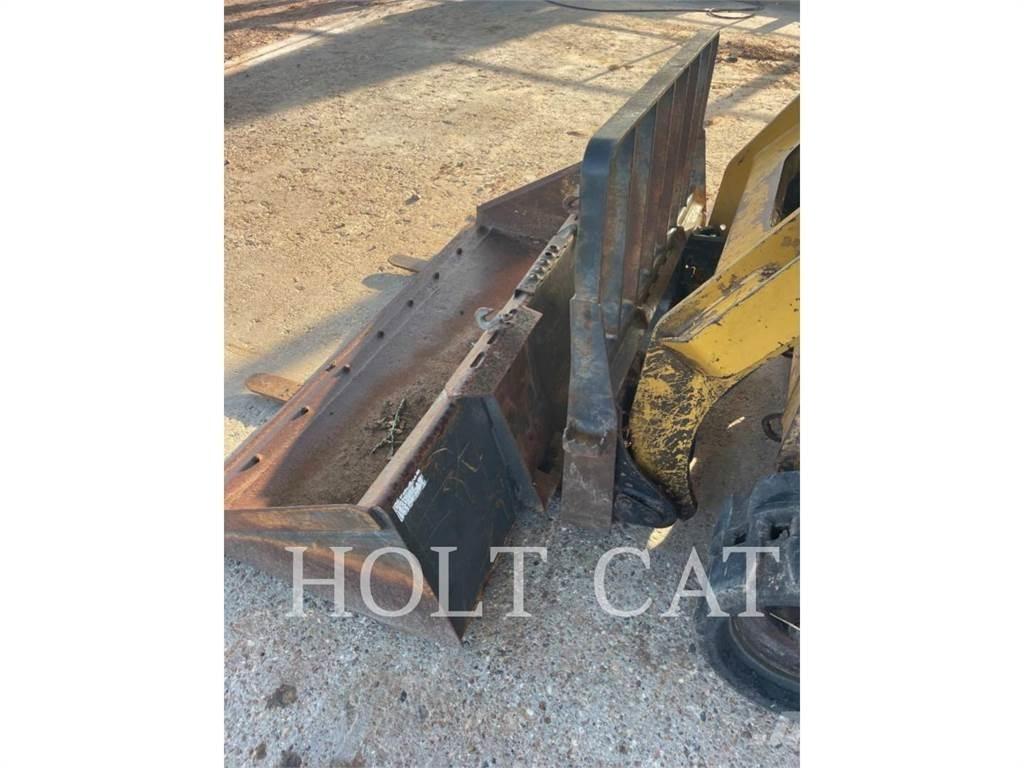 CAT 259D لوادر انزلاقية التوجيه