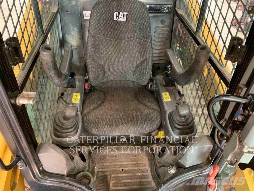 CAT 259D لوادر زحافة