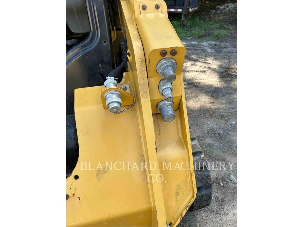 CAT 259D لوادر زحافة