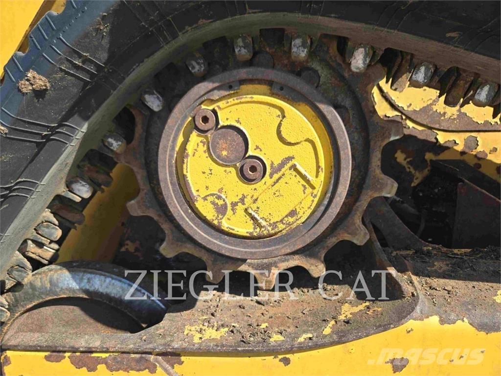 CAT 259D لوادر زحافة